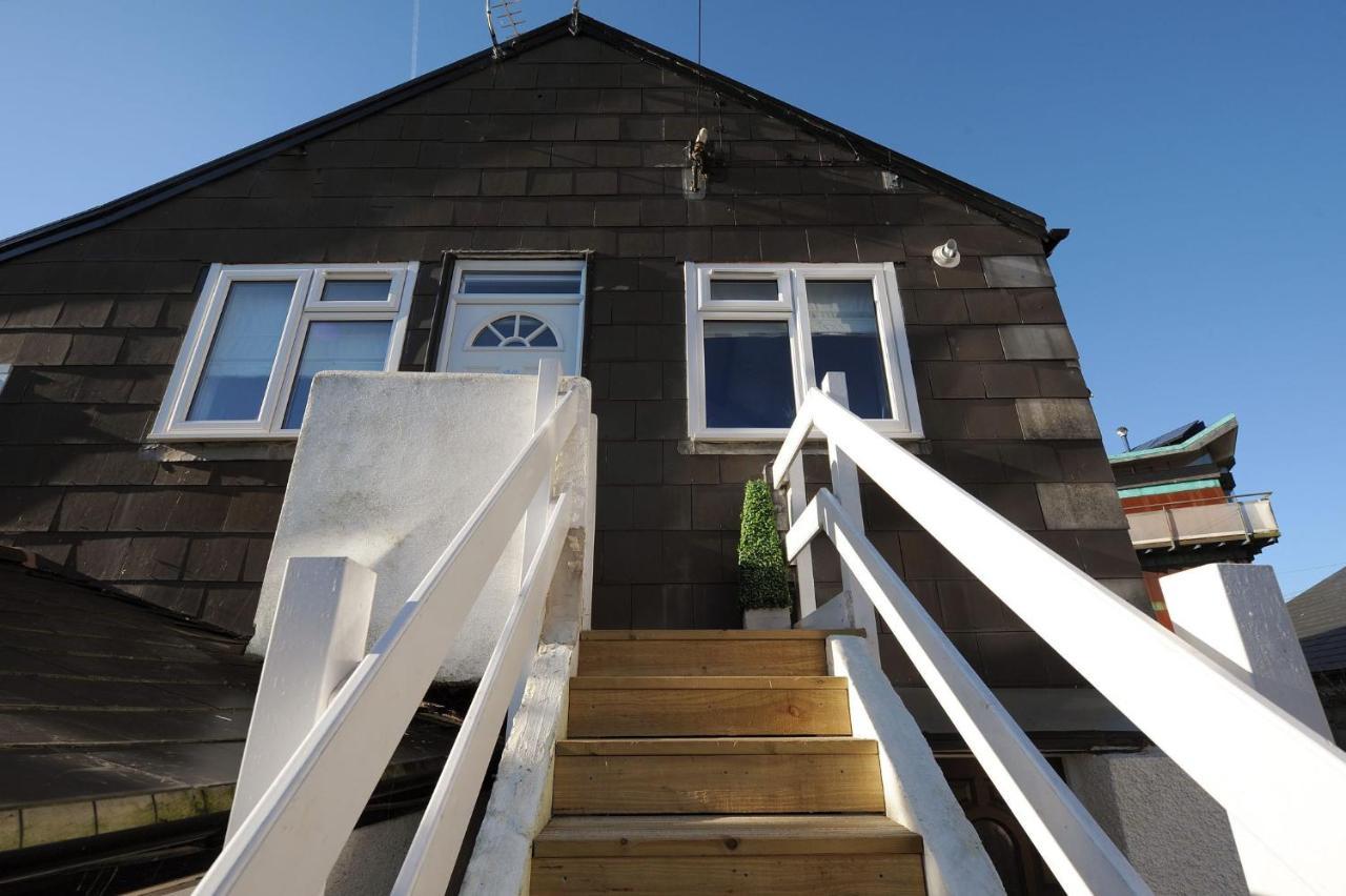 Ferienwohnung 11 The Gables Lyme Regis Exterior foto